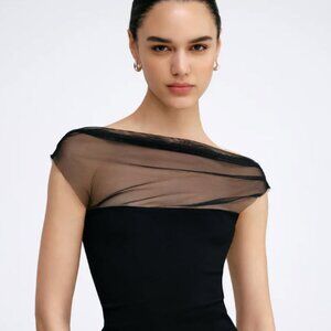 Cabrini Top size small with a tag